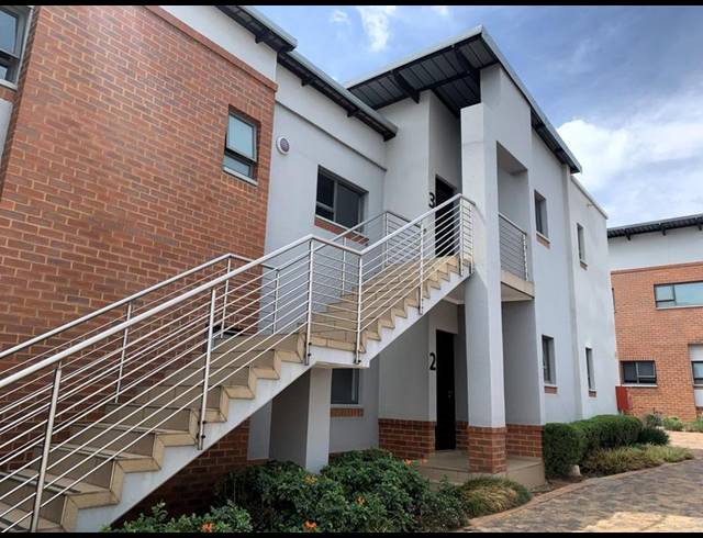 1 BEDROOM TOWNHOUSE FOR SALE IN EBOTSE GOLF ESTATE